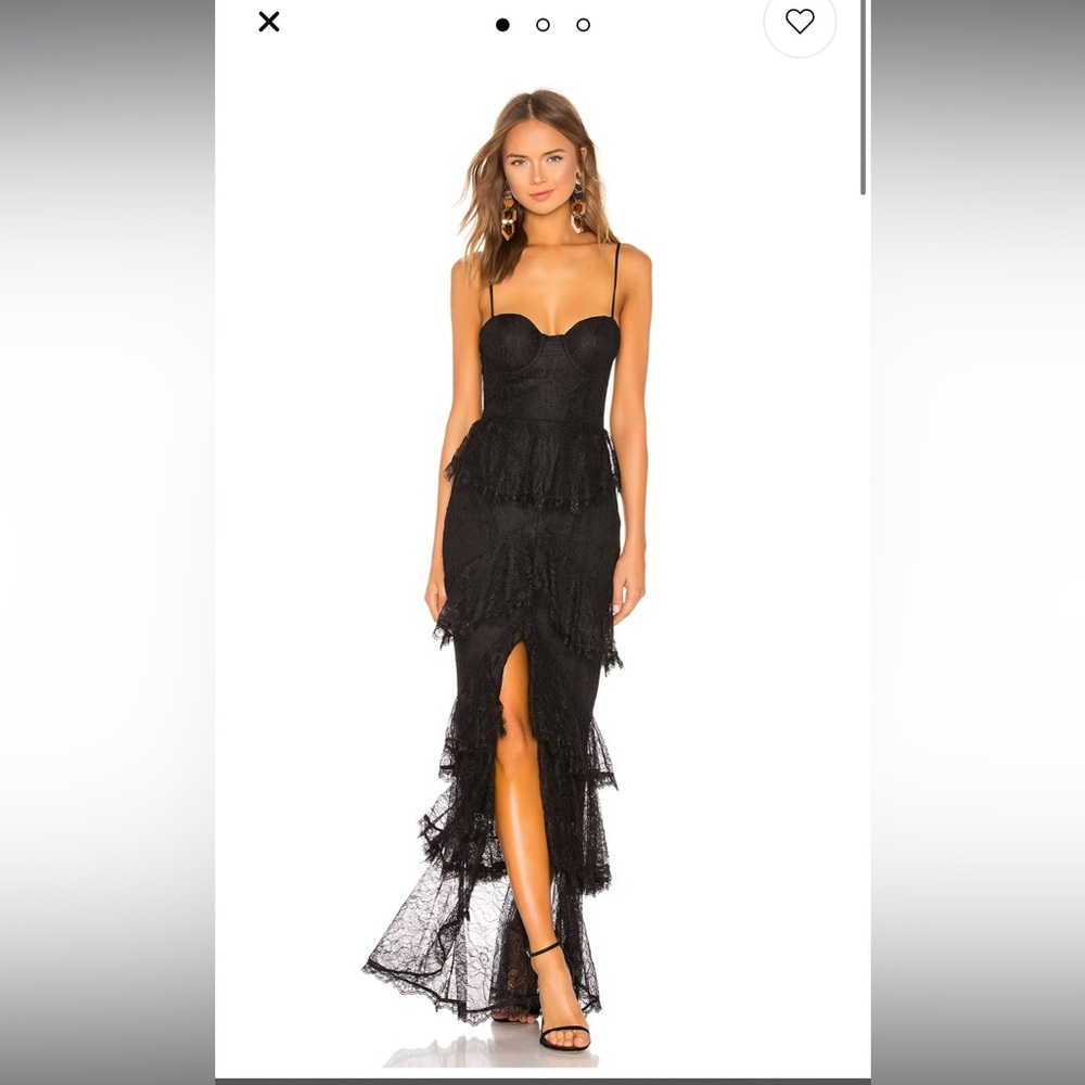 Zelda Fitz Gown in Black
MAJORELLE